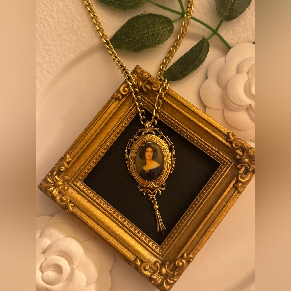 Vintage ART Cameo Pendant/Brooch Necklace - Picture 2 of 15